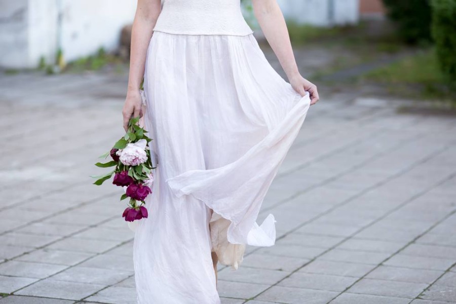 Šilkinė vestuvinė suknelė